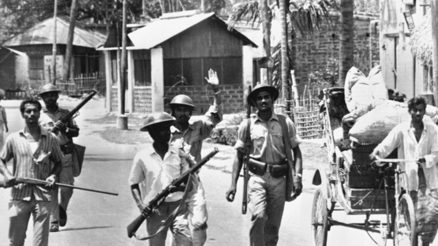 FM Sam Manekshaw addressing soldiers